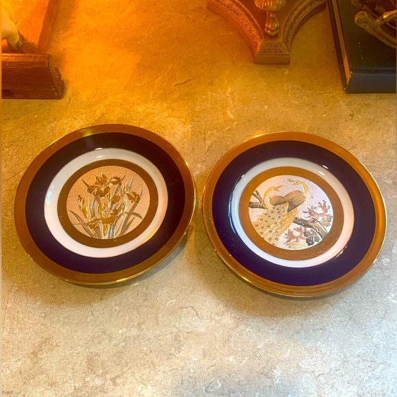 set of two Vintage Japan “Art of Chockin” plates. No Chips - Picture 1 of 5